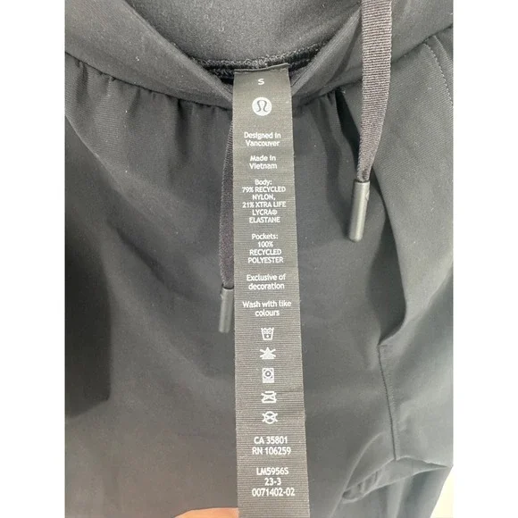 NWOT Lululemon Surge Joggers Men's Small Black Elastic WaistPockets Classic